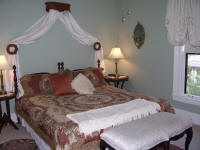 Cleveland b&b - Dr. George Starr's Room in Spring
